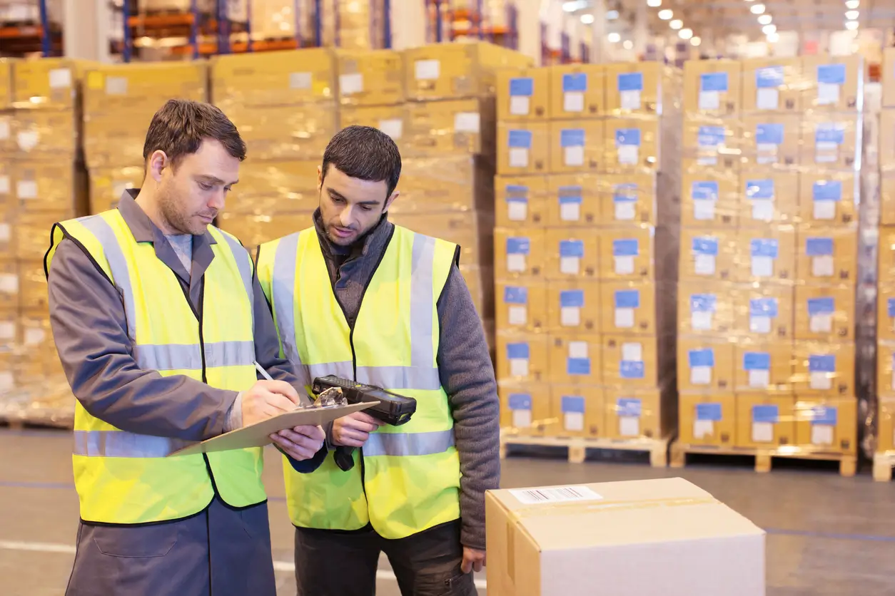 warehouse teamwork