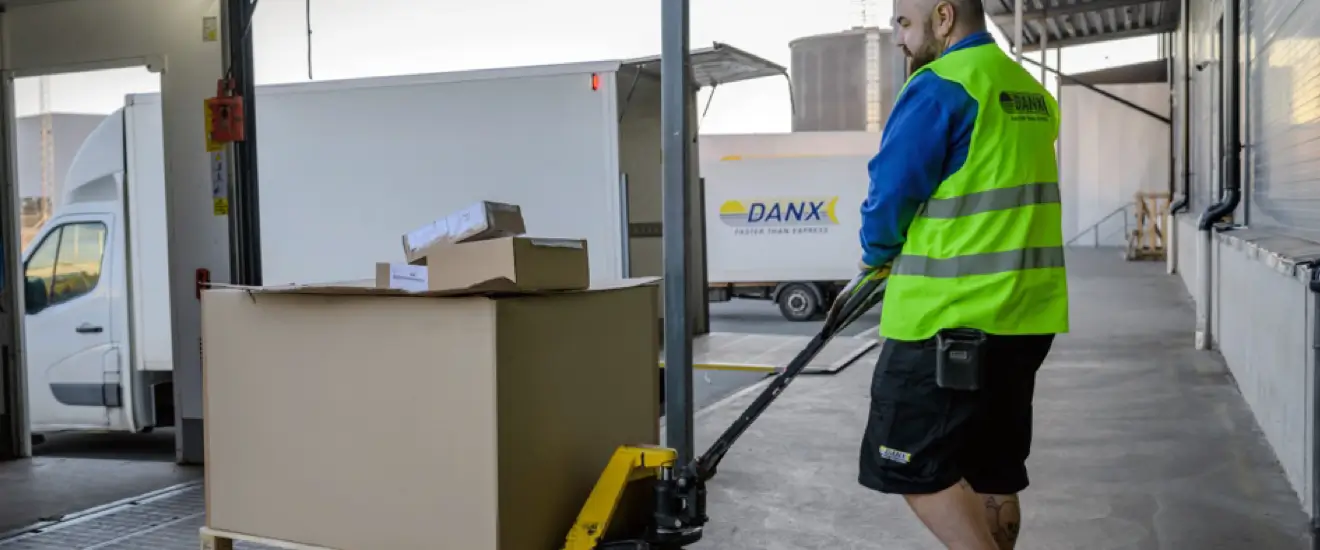 by-day-small DANX worker loading palette